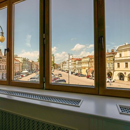Hotel Zlata Hvezda Litomysl Bagian luar foto