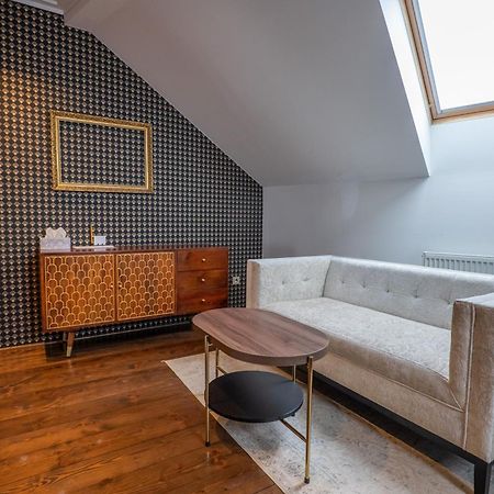 Hotel Zlata Hvezda Litomysl Bagian luar foto