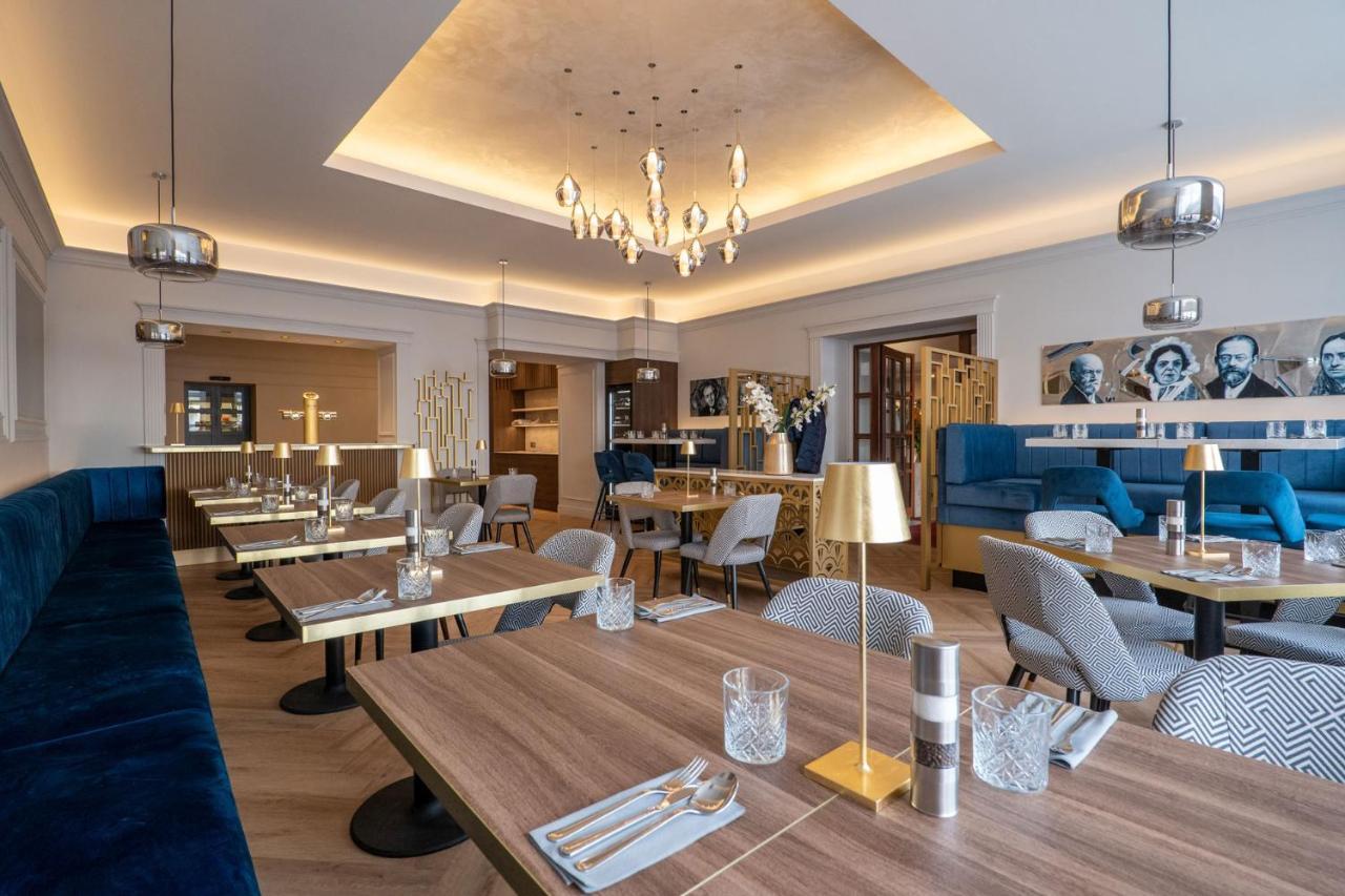 Hotel Zlata Hvezda Litomysl Bagian luar foto