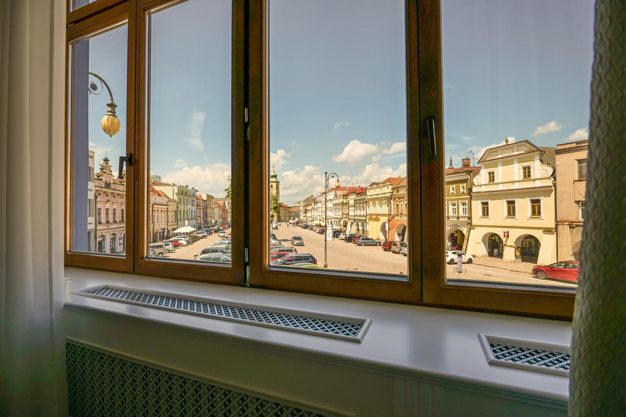 Hotel Zlata Hvezda Litomysl Bagian luar foto