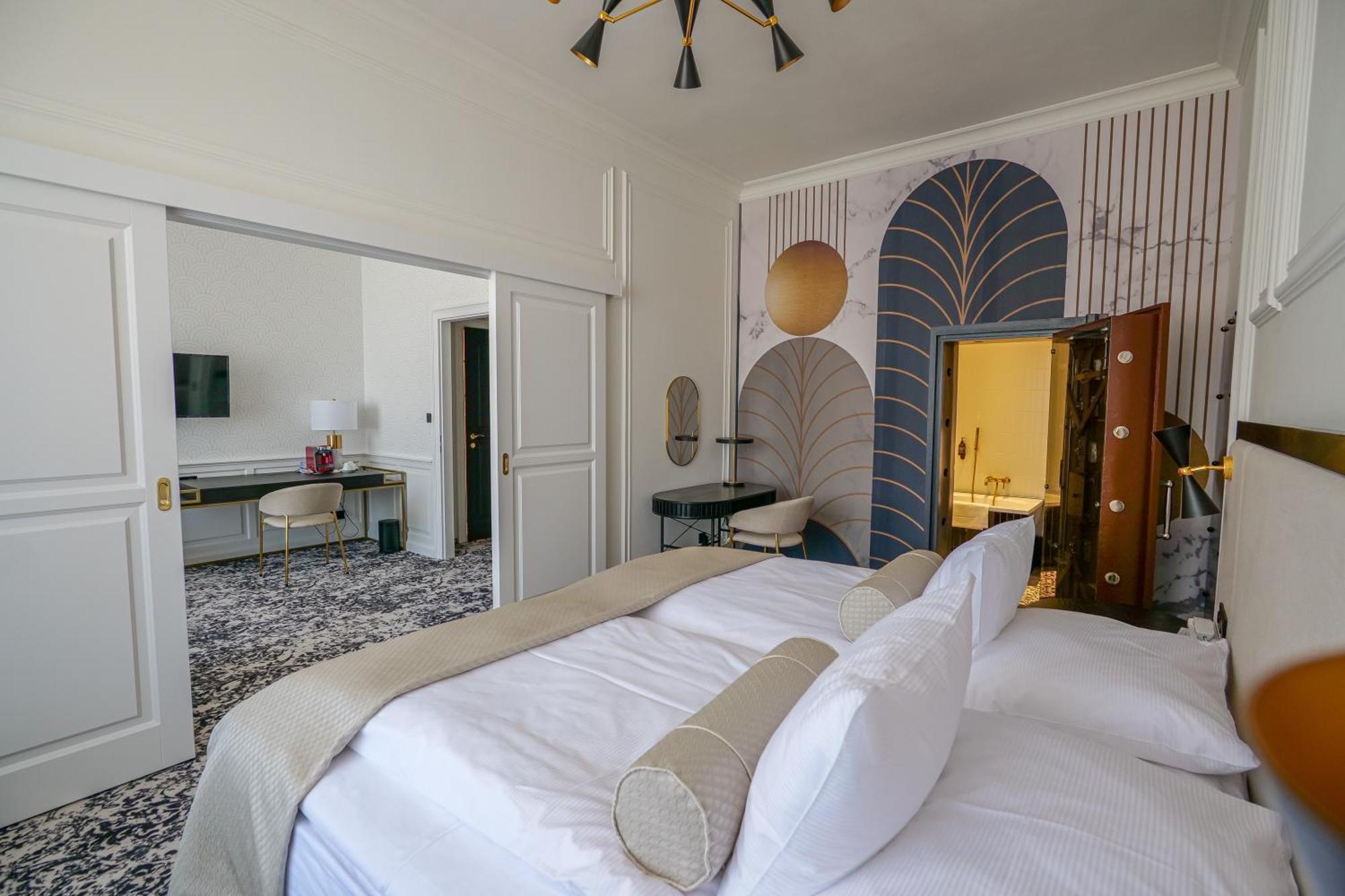 Hotel Zlata Hvezda Litomysl Bagian luar foto