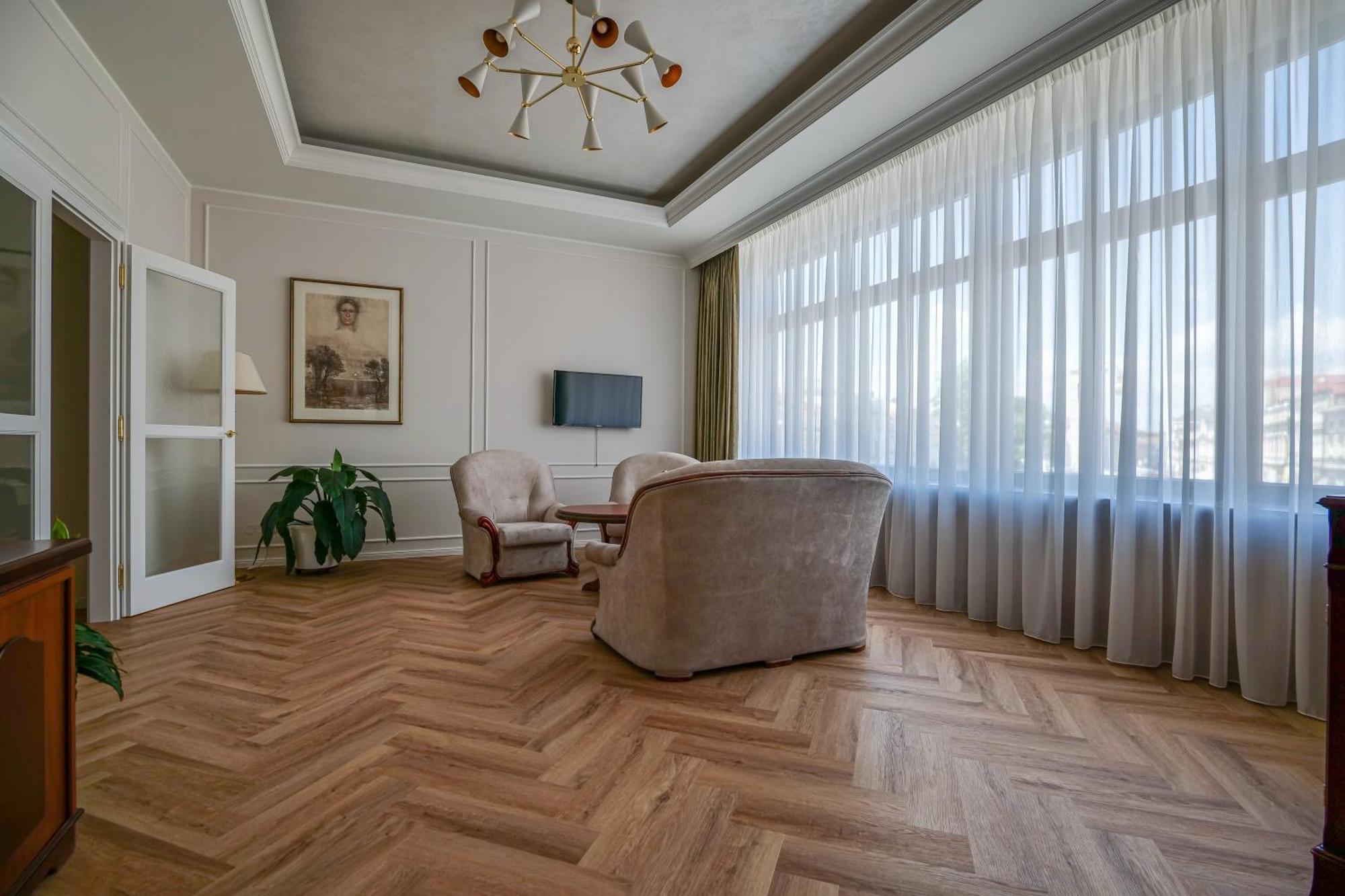 Hotel Zlata Hvezda Litomysl Bagian luar foto