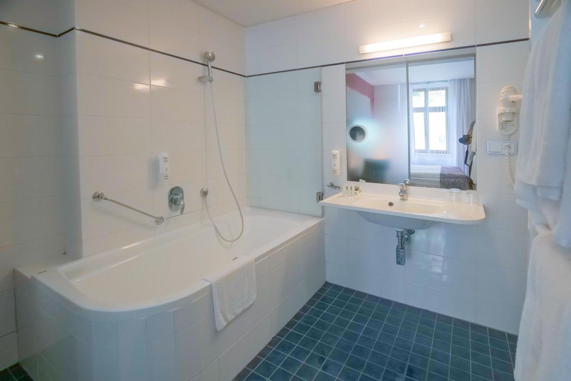 Hotel Zlata Hvezda Litomysl Bagian luar foto